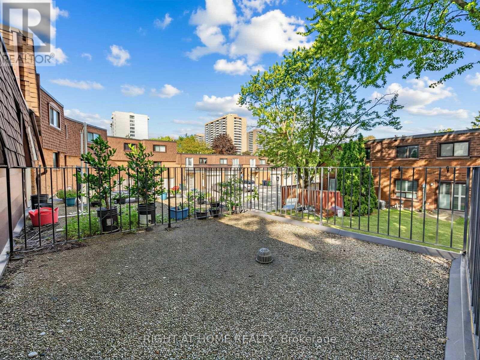 336 SPRUCEWOOD COURT - Image 19