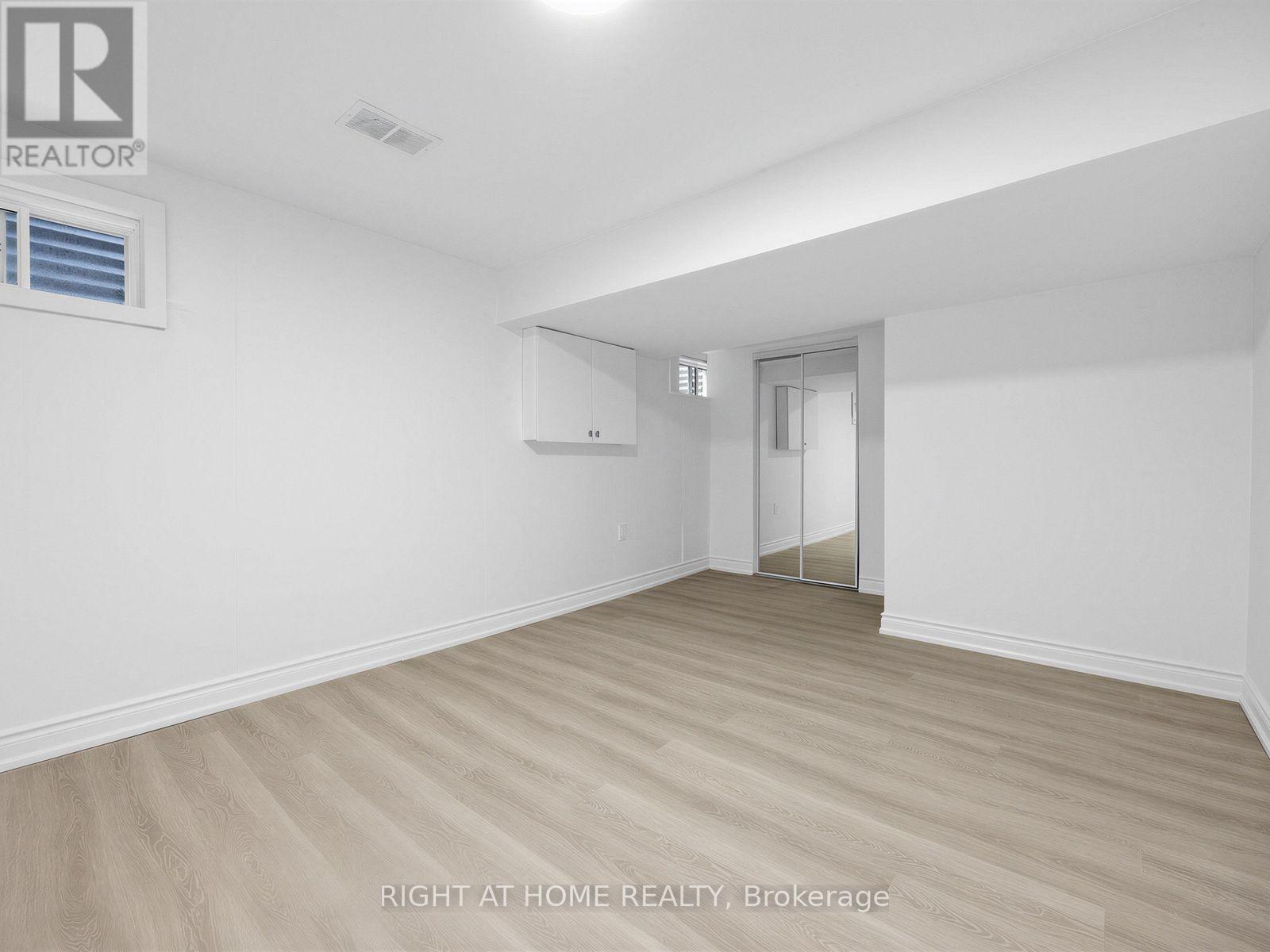 336 SPRUCEWOOD COURT - Image 23