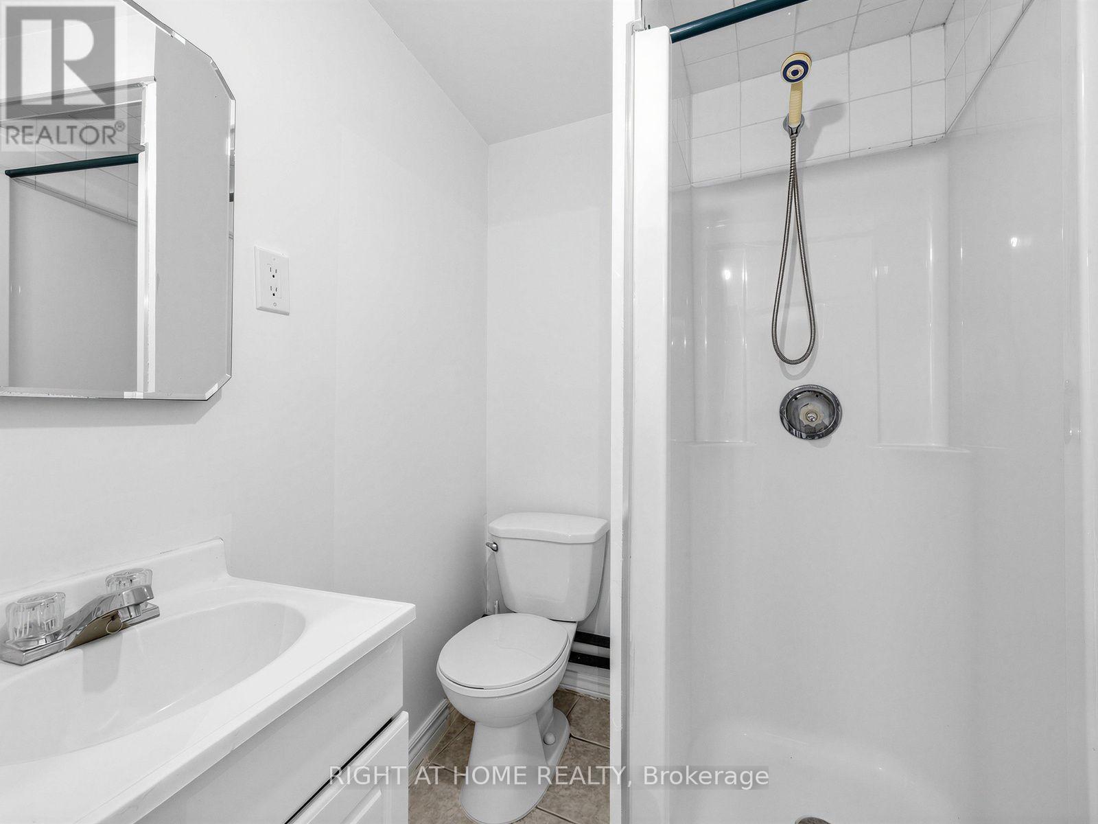 336 SPRUCEWOOD COURT - 27