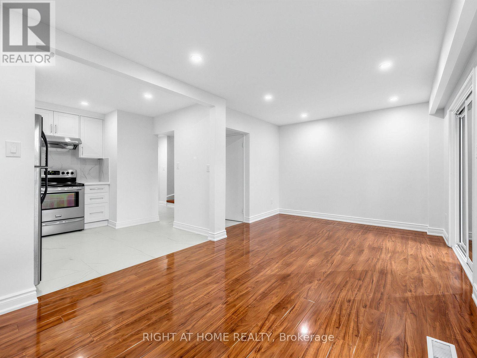 336 SPRUCEWOOD COURT - 9