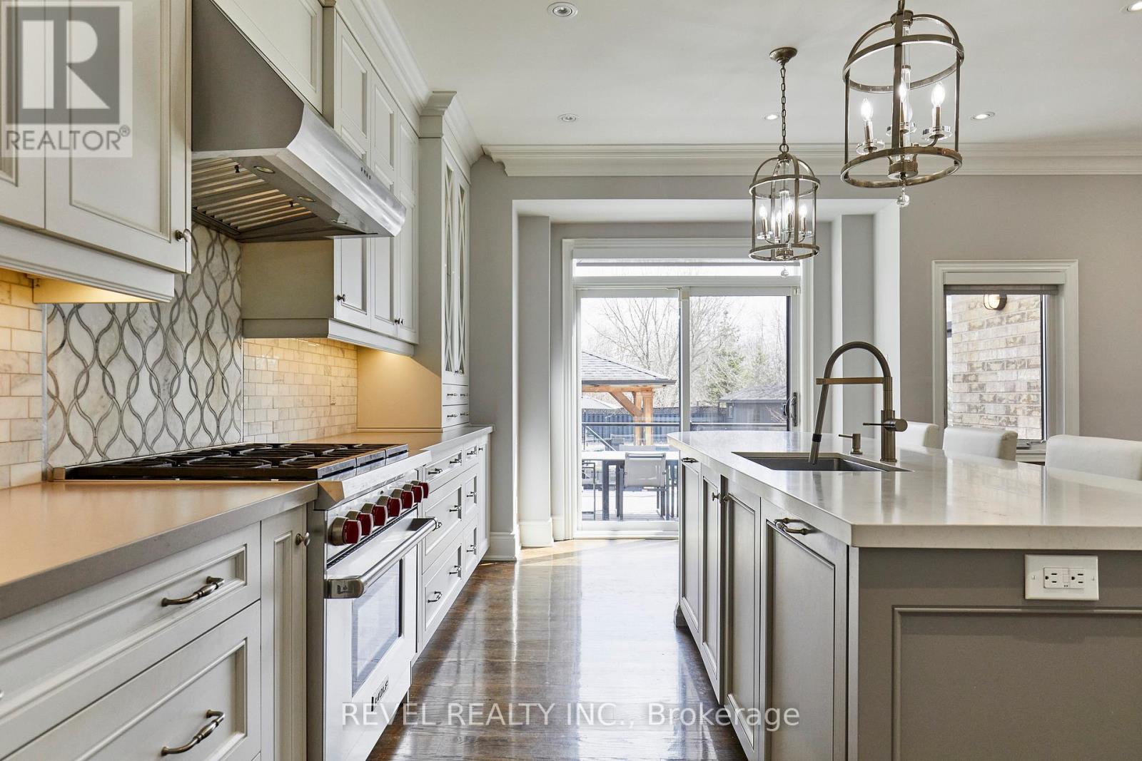 475 POPLAR AVENUE - 13