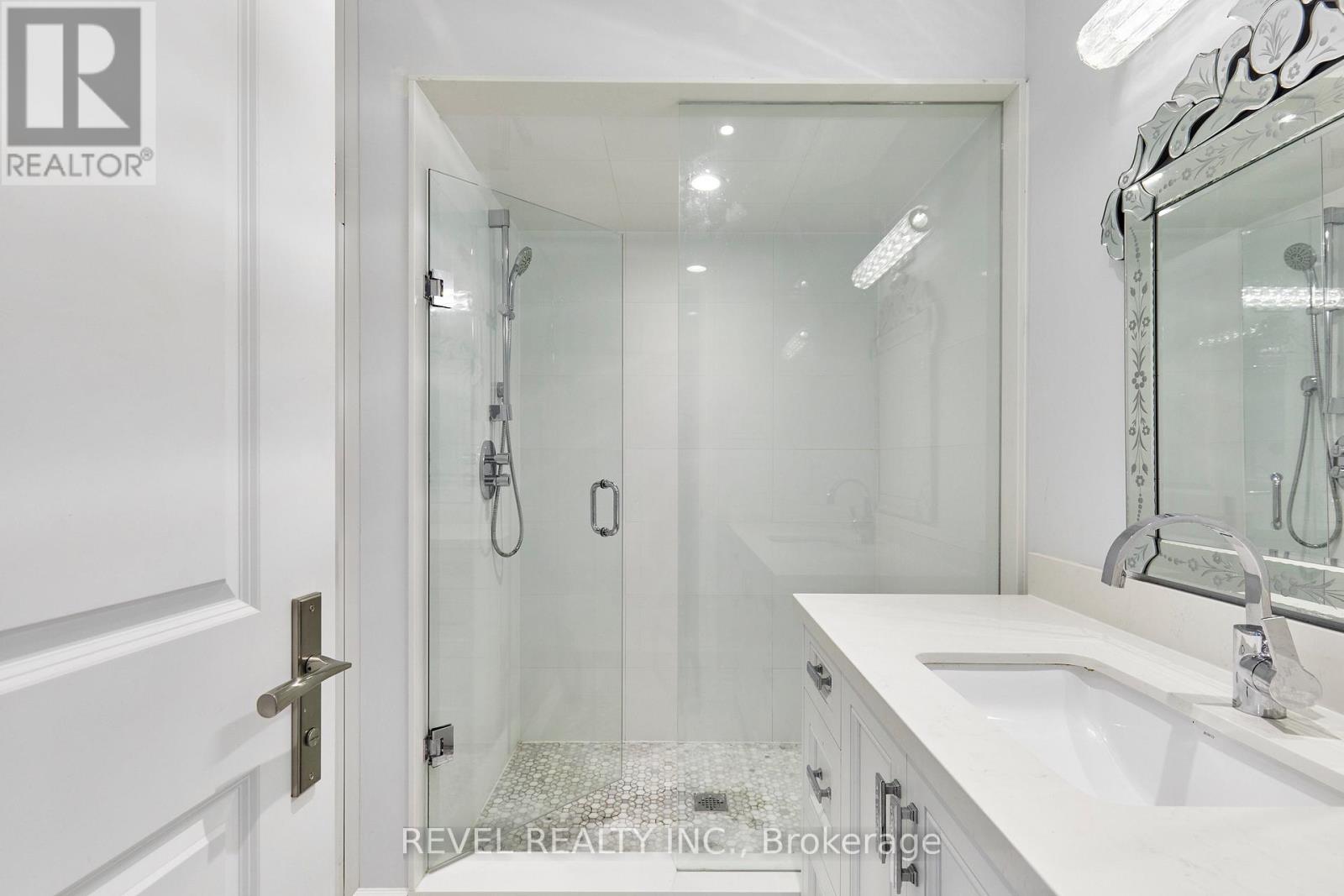 475 POPLAR AVENUE - Image 26