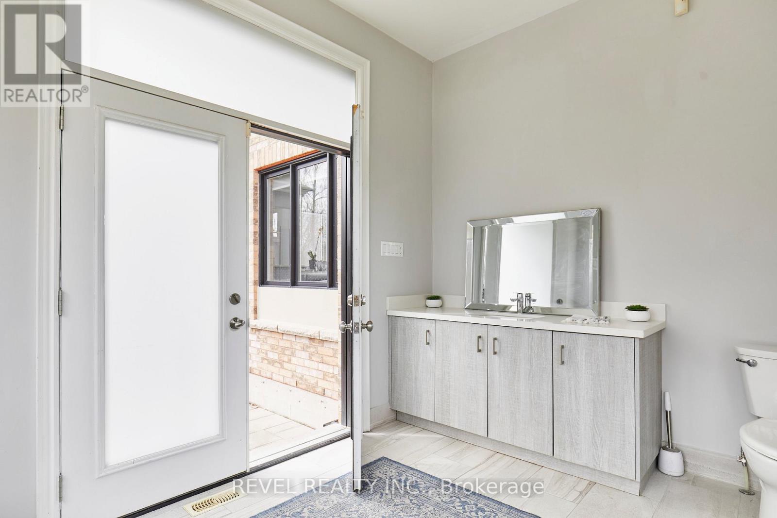 475 POPLAR AVENUE - Image 44