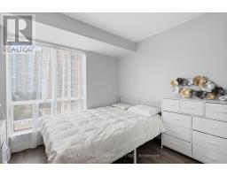913 - 8 Lee Centre Drive, Toronto, ON M1H3H8 Photo 12