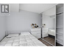 913 - 8 Lee Centre Drive, Toronto, ON M1H3H8 Photo 13
