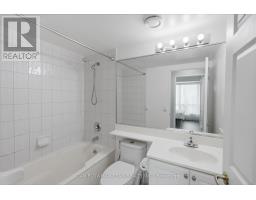 913 - 8 Lee Centre Drive, Toronto, ON M1H3H8 Photo 14