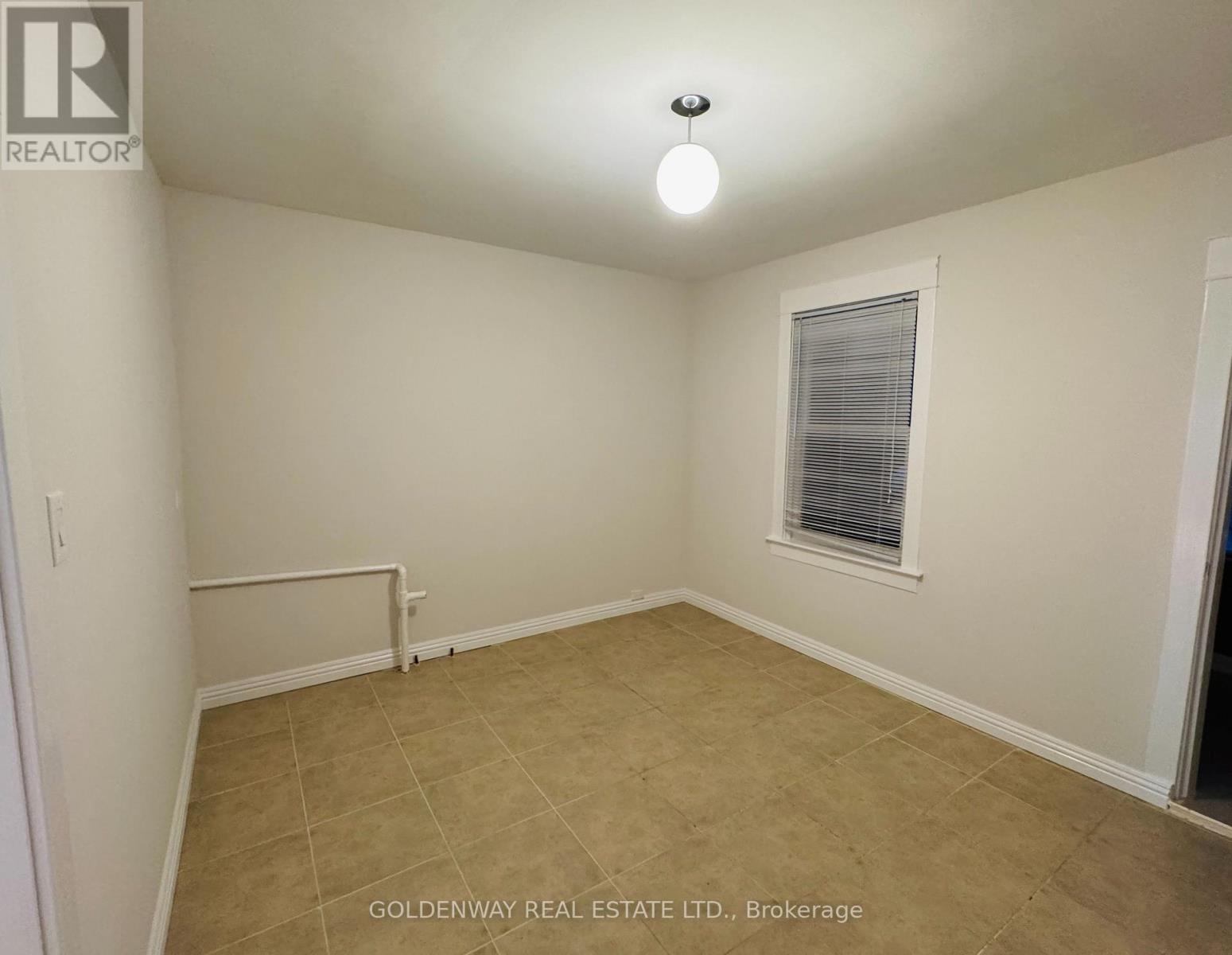 327 SPRINGDALE BOULEVARD - Image 4