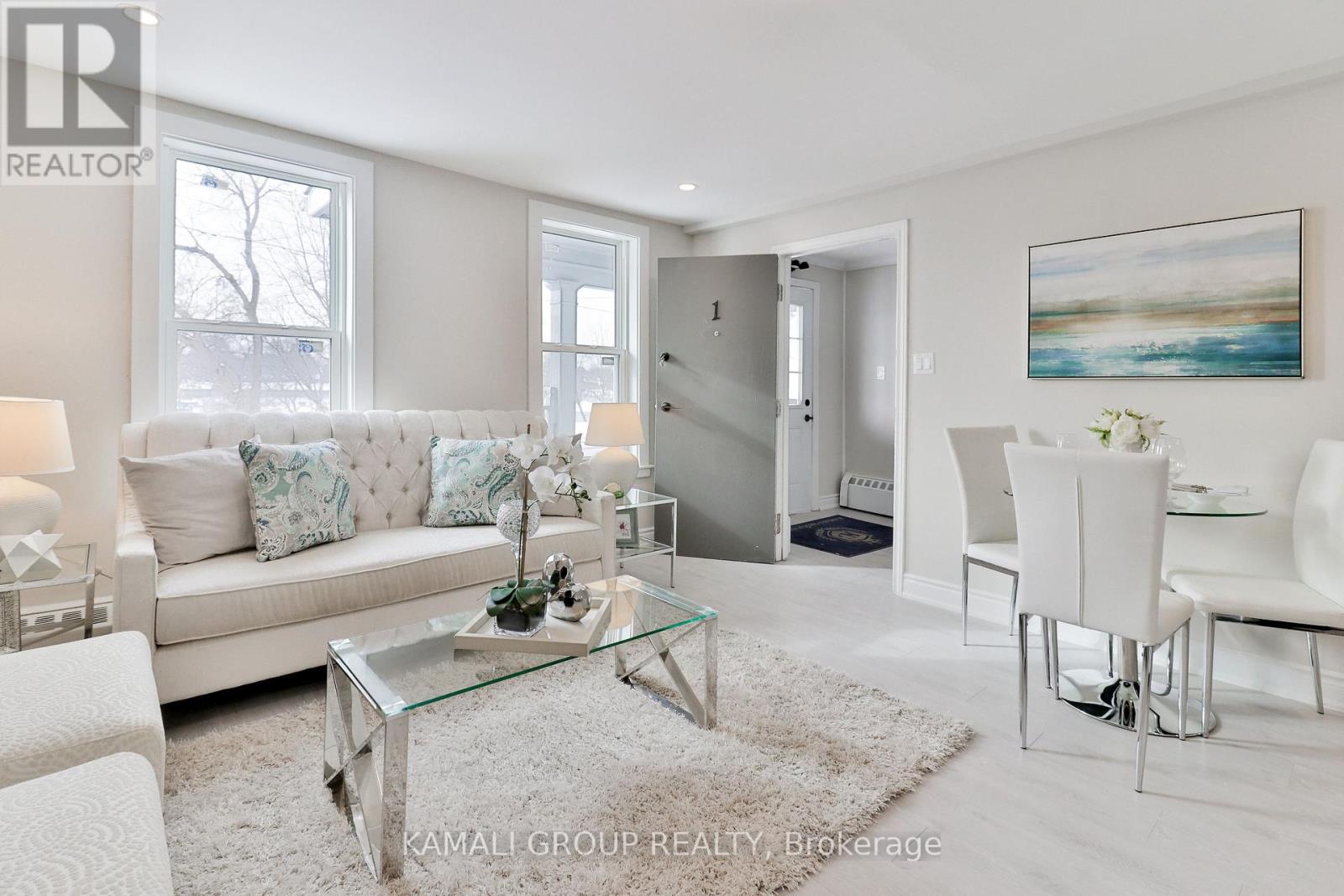 #UNIT 1 81 McMillan Drive, Oshawa (O'Neill), Ontario, L1G3Z7, Oshawa (O'Neill), Ontario — photo 4 of 5