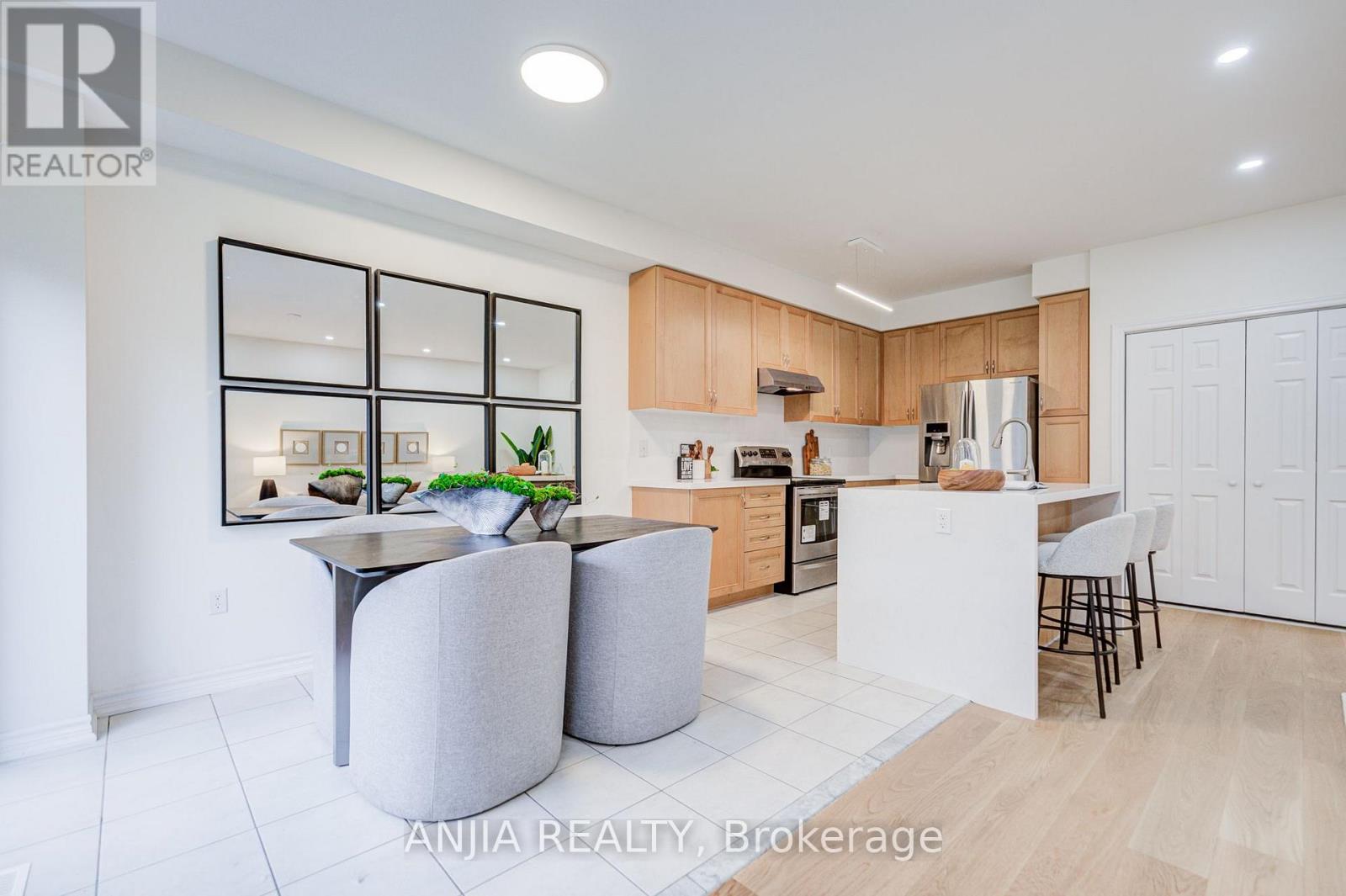 719 HAMMERSLY BOULEVARD - 13