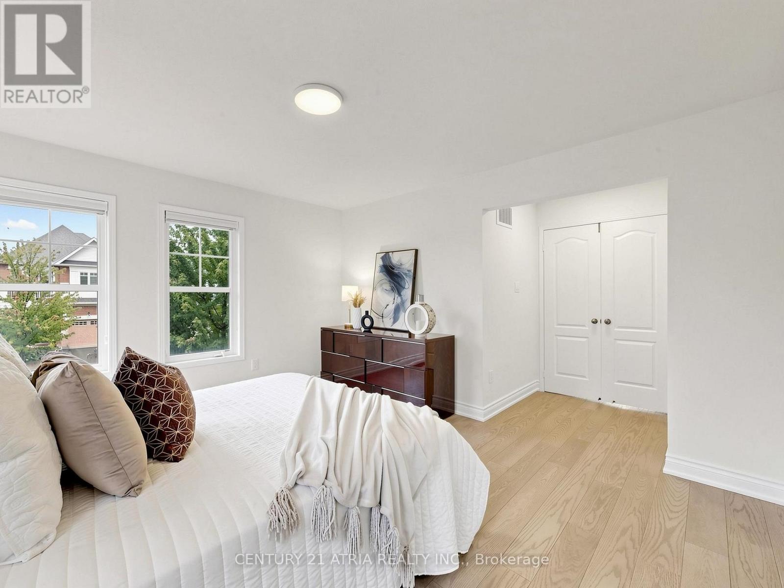36 HAROLDCREST LANE - 28