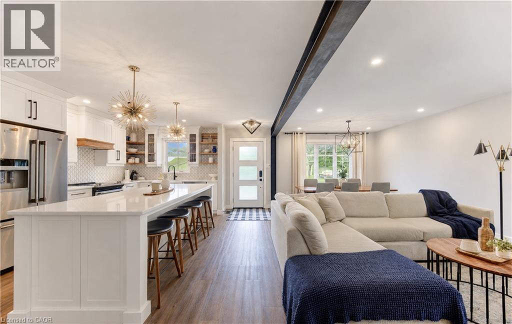 595 MAPLE Avenue N - Image 7