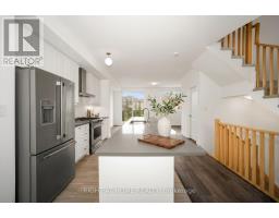 6 Blue Forest Crescent, Barrie, ON L9J0N3 Photo 14