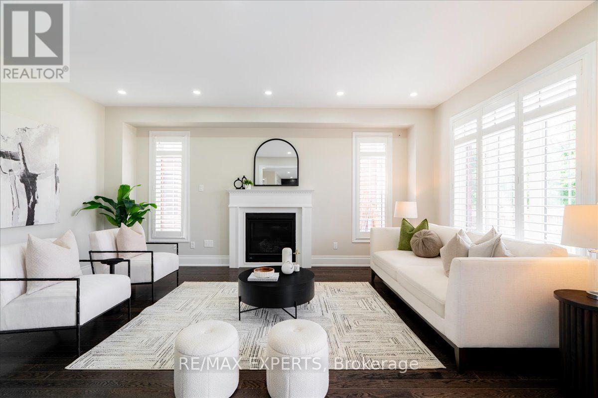 22 TRAVERS GATE - 10