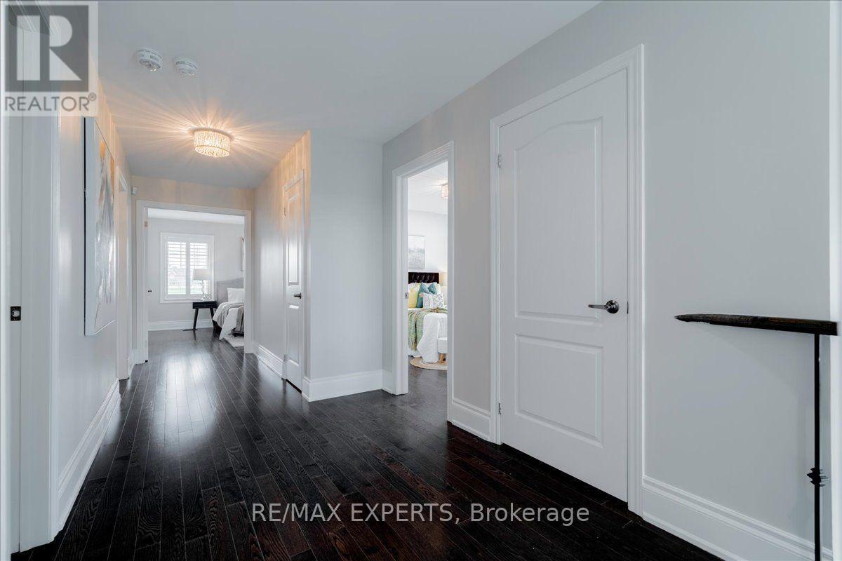 22 TRAVERS GATE - 16
