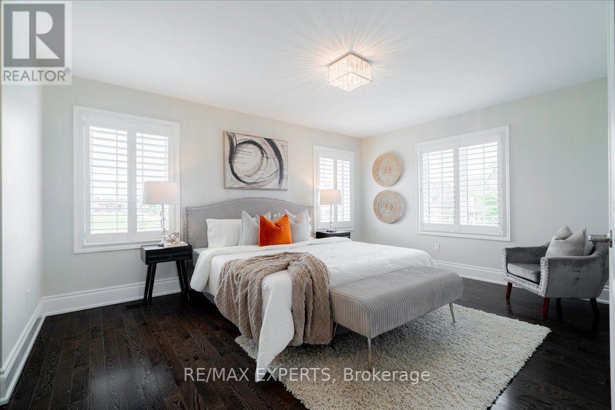 22 TRAVERS GATE - Image 17