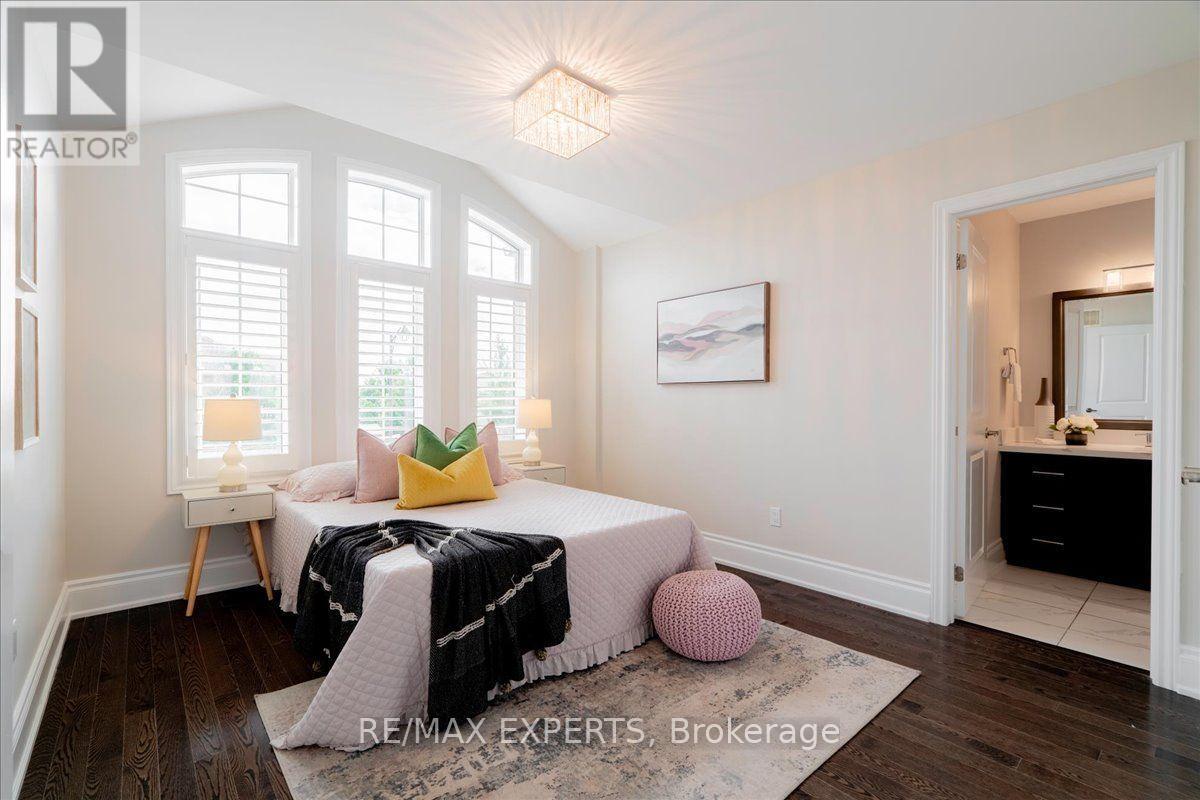 22 TRAVERS GATE - Image 26