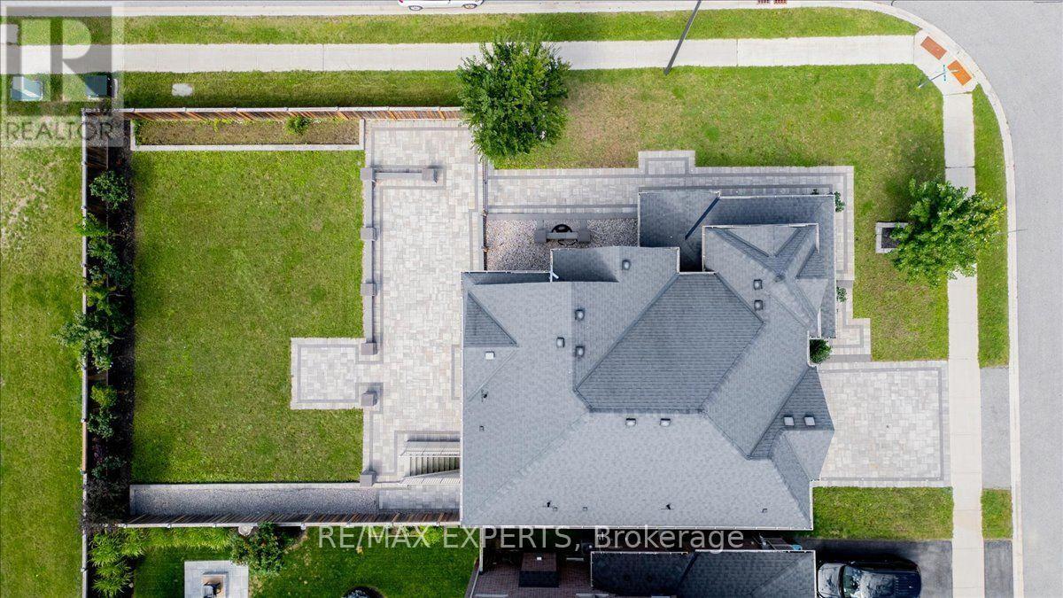 22 TRAVERS GATE - Image 46