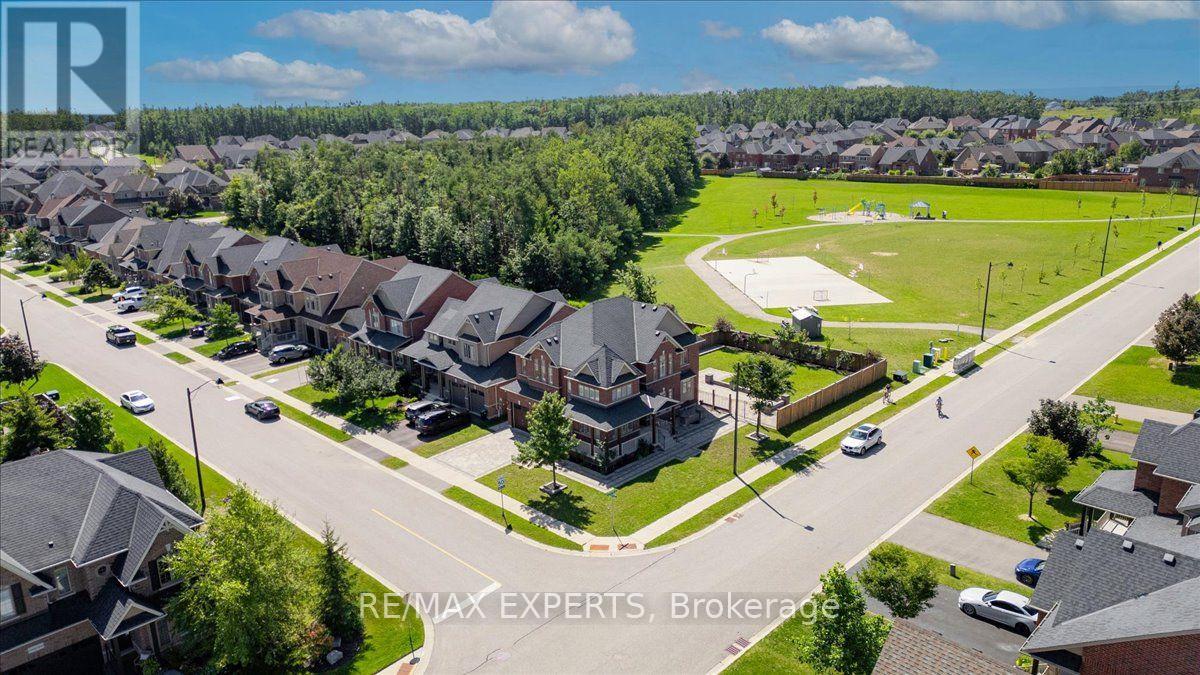 22 TRAVERS GATE - 49
