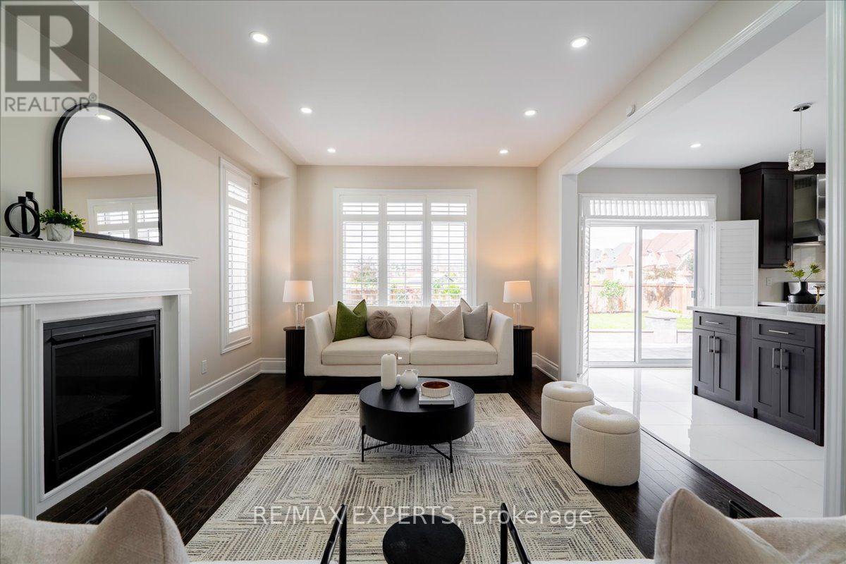 22 TRAVERS GATE - 9