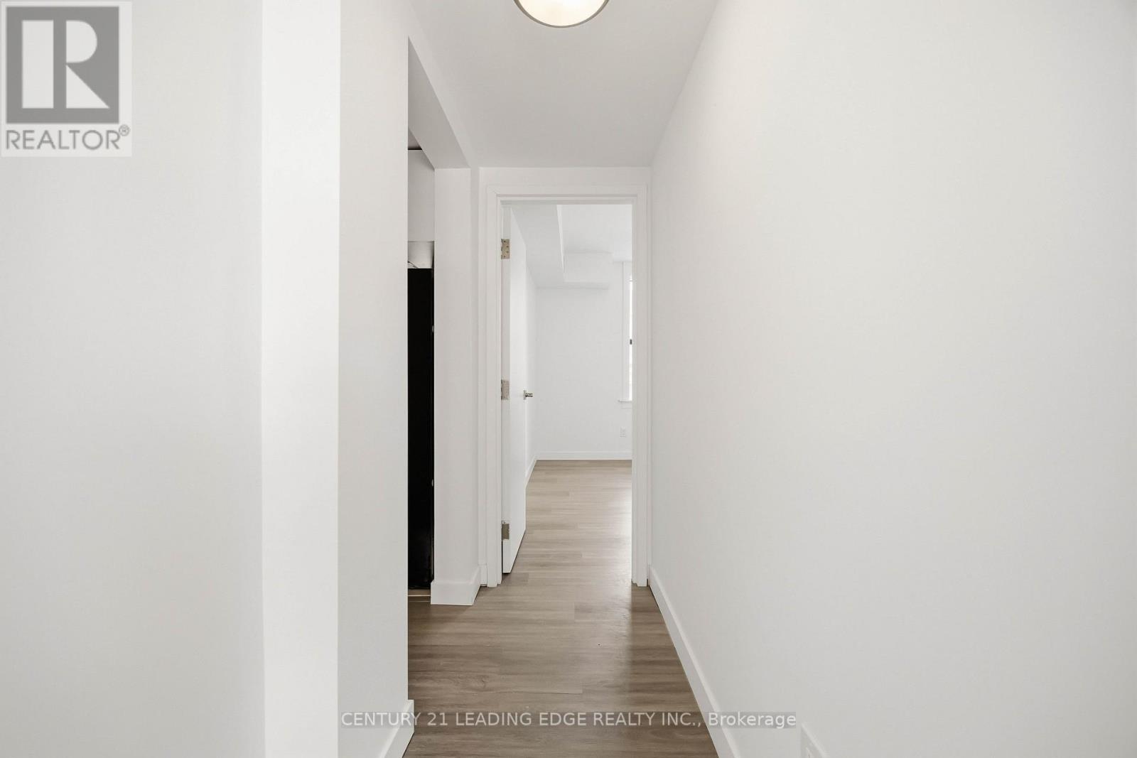 1 A Leonard Avenue — photo 23
