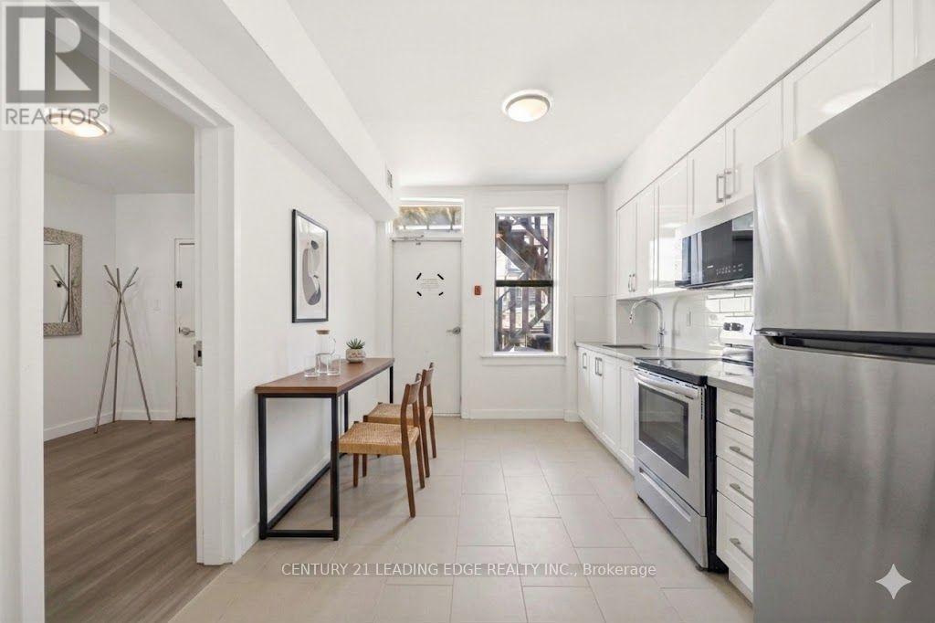 1 A Leonard Avenue — photo 35