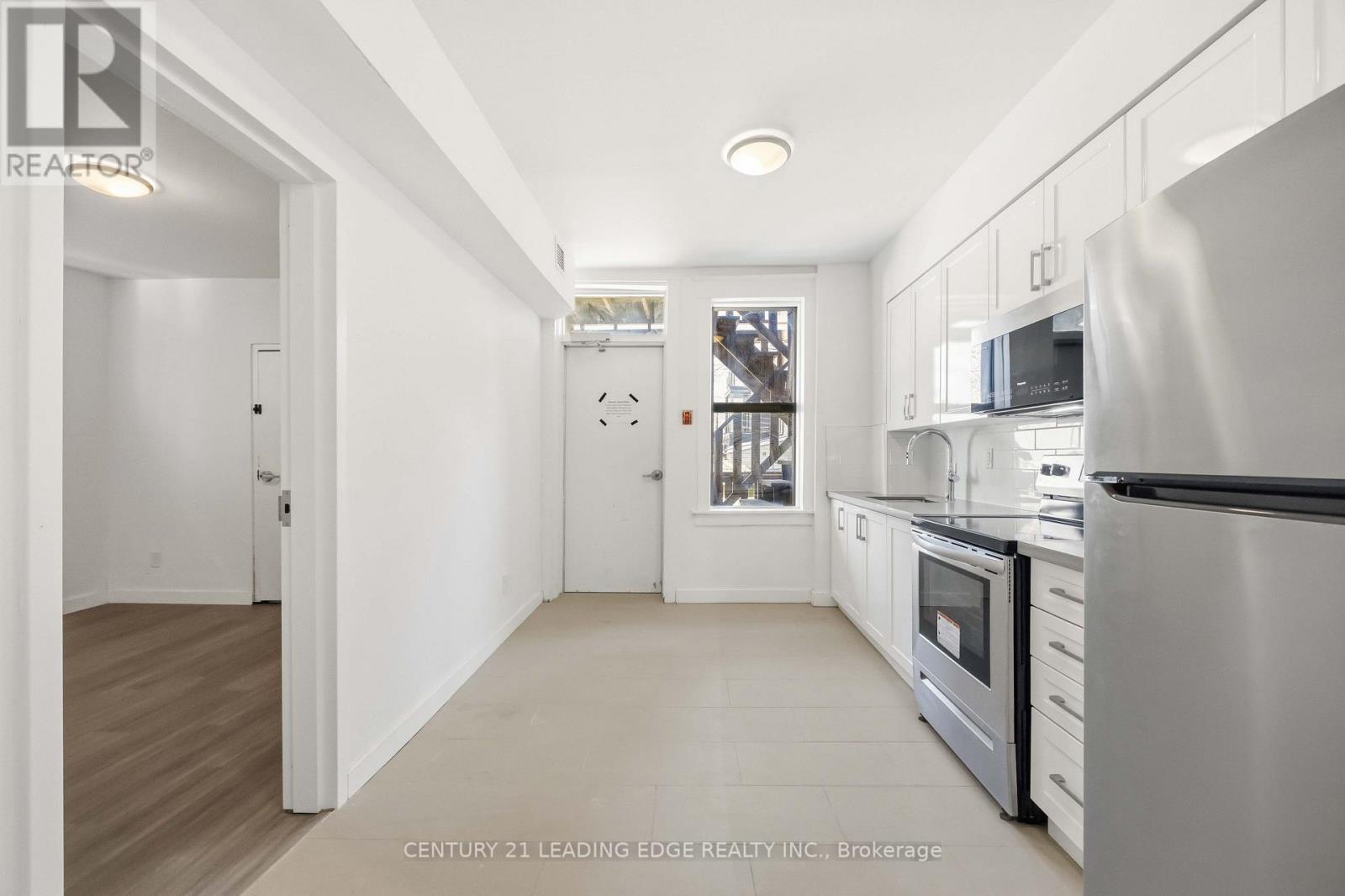 1 A Leonard Avenue — photo 7