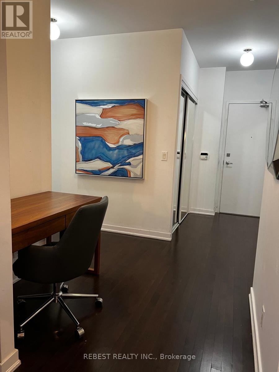 #6709 14 York Street, Toronto (Waterfront Communities), Ontario, M5J0B1, Toronto (Waterfront Communities), Ontario — photo 2 of 5