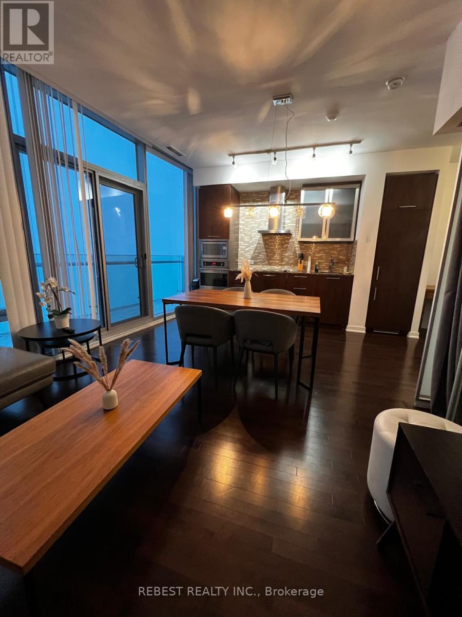 #6709 14 York Street, Toronto (Waterfront Communities), Ontario, M5J0B1, Toronto (Waterfront Communities), Ontario — photo 3 of 5