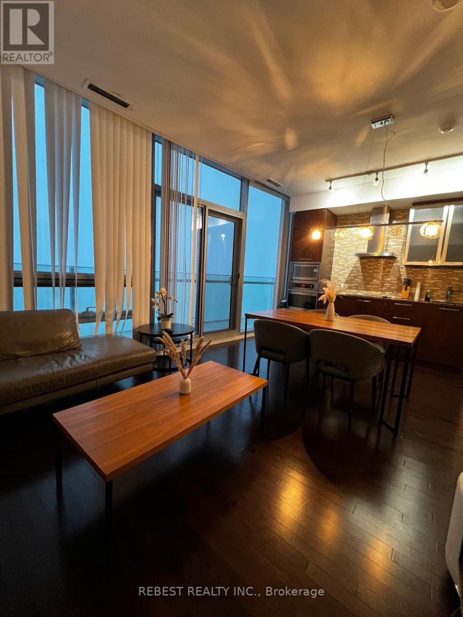 #6709 14 York Street, Toronto (Waterfront Communities), Ontario, M5J0B1, Toronto (Waterfront Communities), Ontario — photo 4 of 5