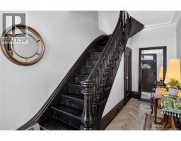 290 Tower Street, photo 8