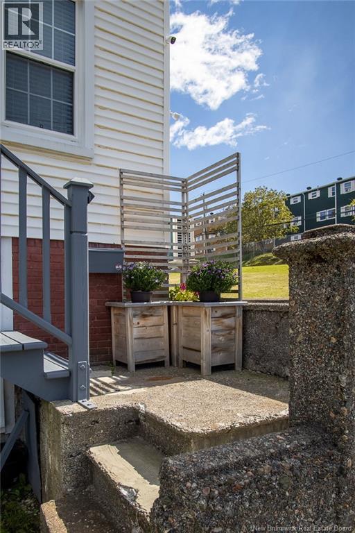 290 Tower Street - Image 3