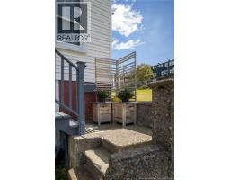290 Tower Street, photo 3