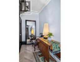 290 Tower Street, photo 7