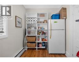 290 Tower Street, photo 18