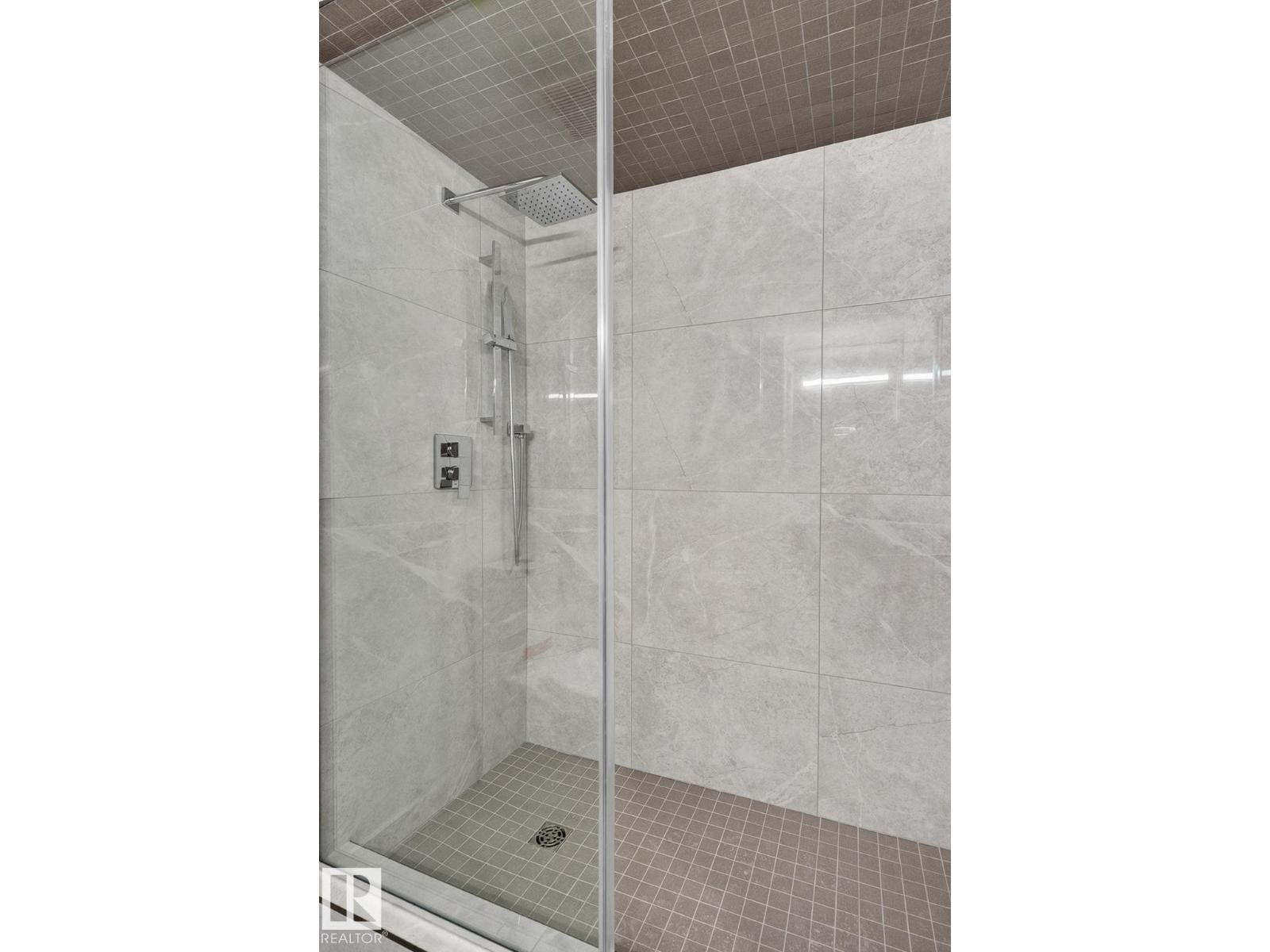 7304 164 AV NW - Image 54