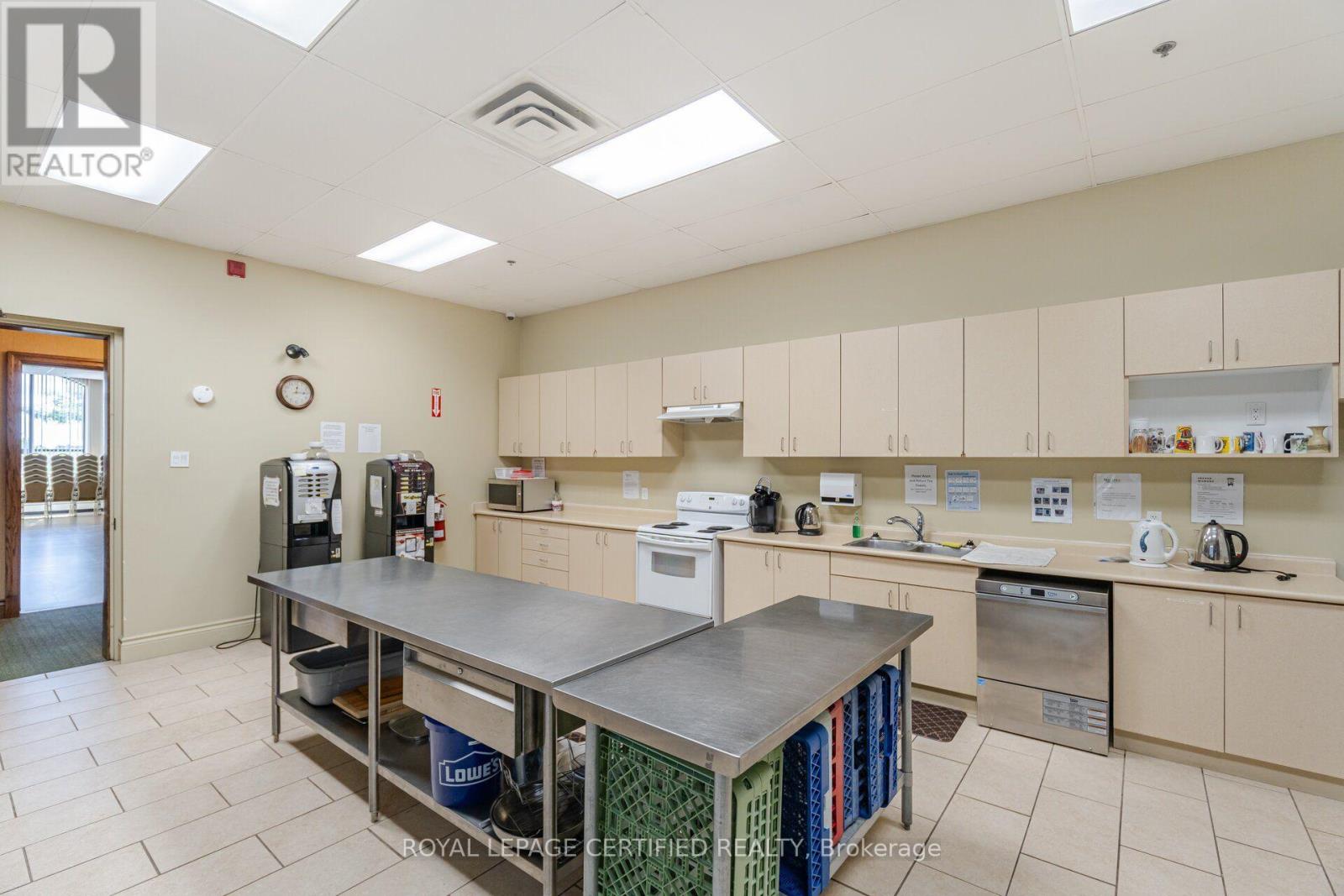 #106 65 VIA ROSEDALE - Image 44