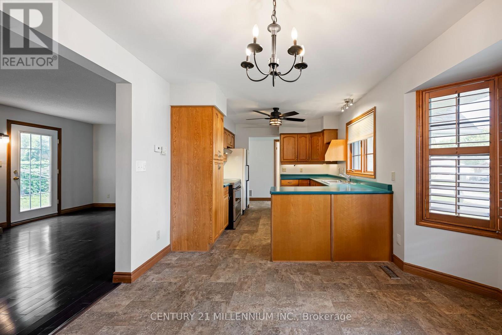 50 MARGARET STREET - Image 11