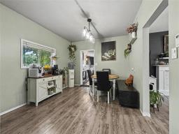 384 Queen Street E, Virden, MB R0M2C0 Photo 10