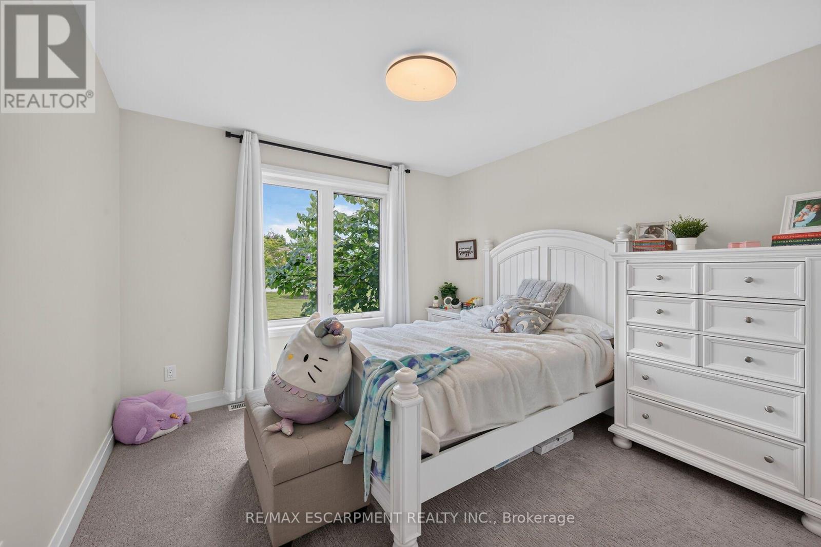 33 MONTURE STREET N - Image 19