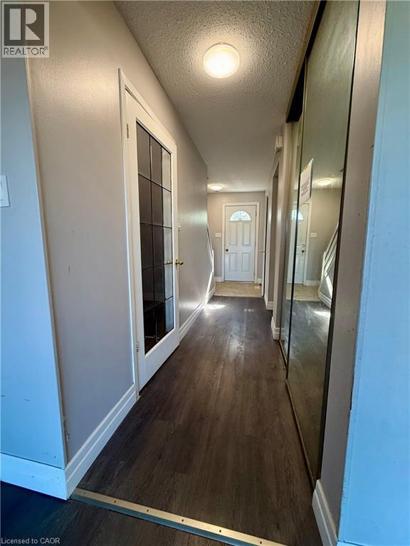 #30 25 UPPER CANADA Drive - Image 8