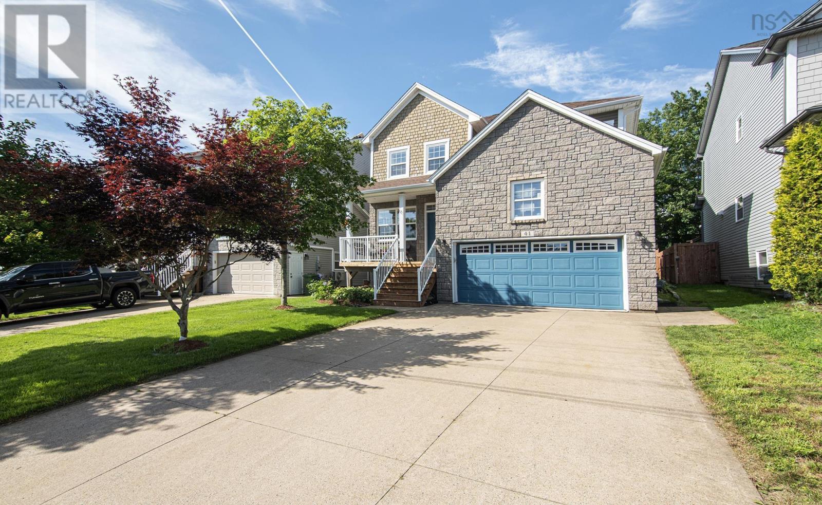 41 Hollyhock Way - Image 3