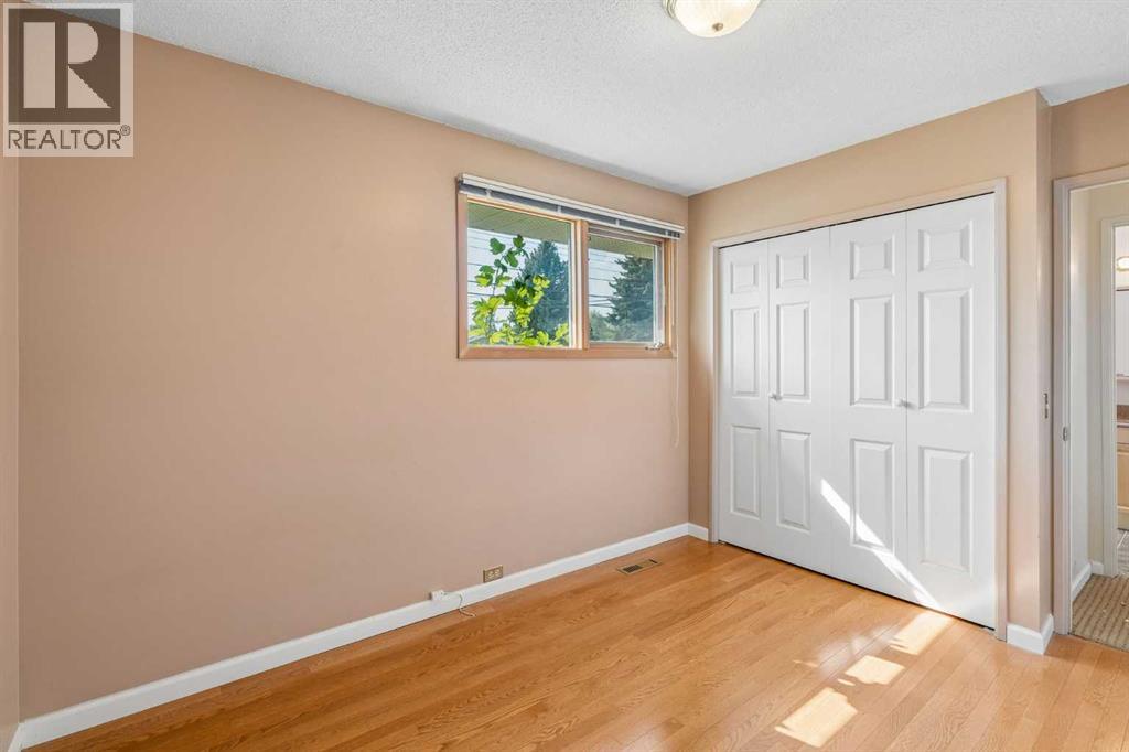 10719 Mapleshire Crescent SE - 22