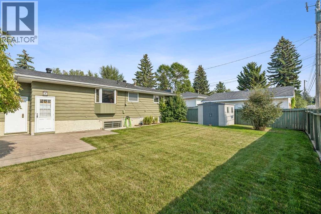 10719 Mapleshire Crescent SE - 36
