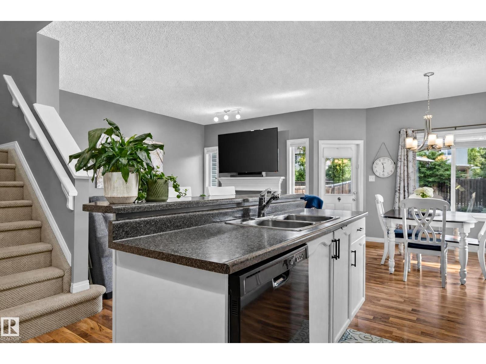 103 BIRCH PL - 9