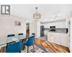 Family room - 617 Whitewood Road Ne, Calgary, AB T1Y4A1 Photo 13