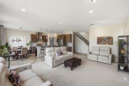 77 Tackaberry Way, Winnipeg, MB R3W0K8 Photo 7