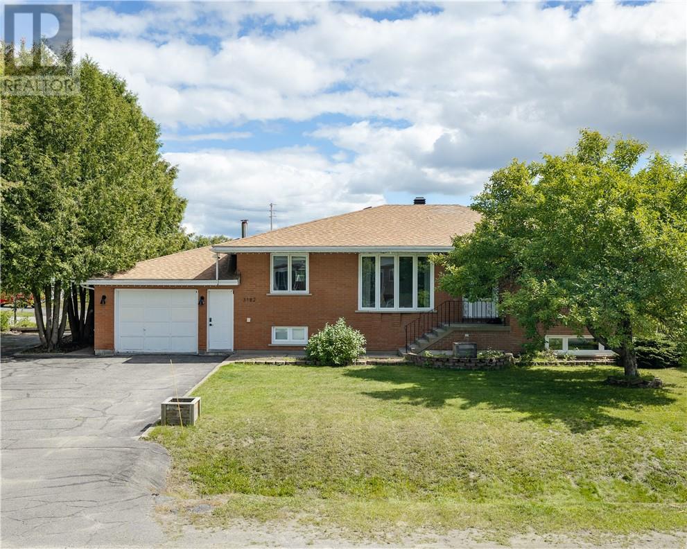3182 Leo Avenue - 35