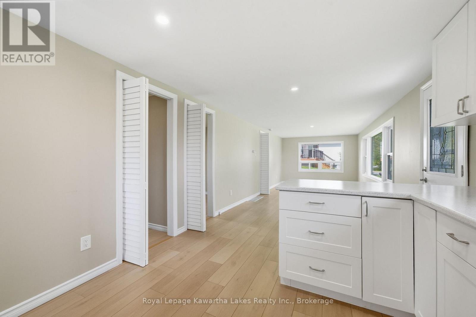 16 MARILYN CRESCENT - 17