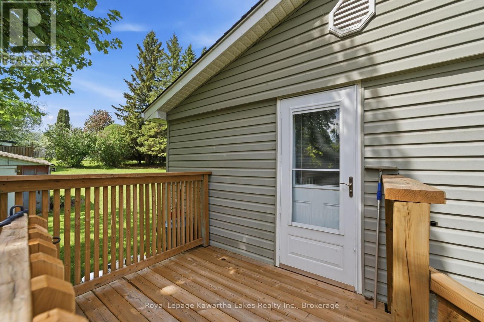16 MARILYN CRESCENT - Image 32