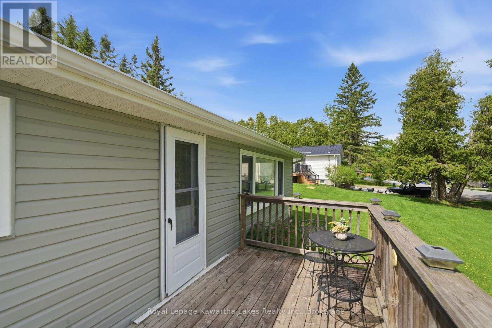 16 MARILYN CRESCENT - Image 33